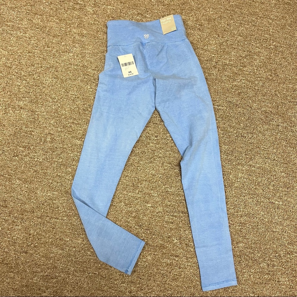Brand new leggings for a teenage girl. Beautiful color